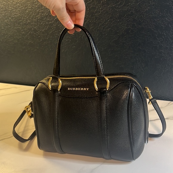 Burberry Boston Italian Leather Crossbody Classic Authentic Gold Hand Bag - Picture 9 of 17